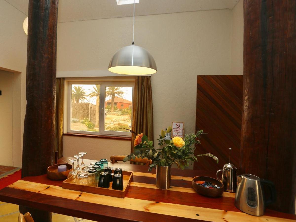 Desert Breeze Lodge Swakopmund Ngoại thất bức ảnh