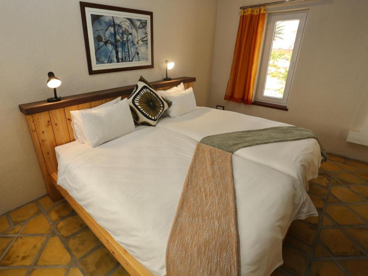 Desert Breeze Lodge Swakopmund Ngoại thất bức ảnh